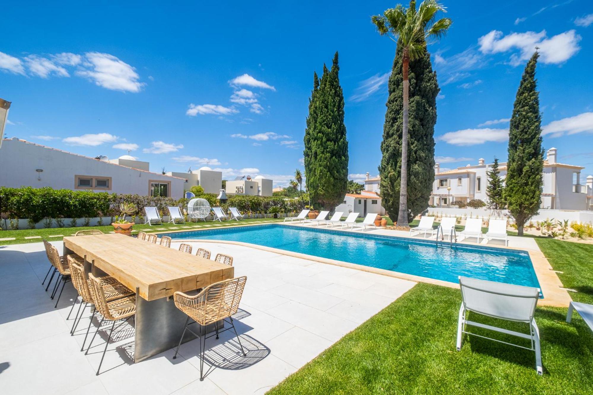 Valbom Luxury Village *